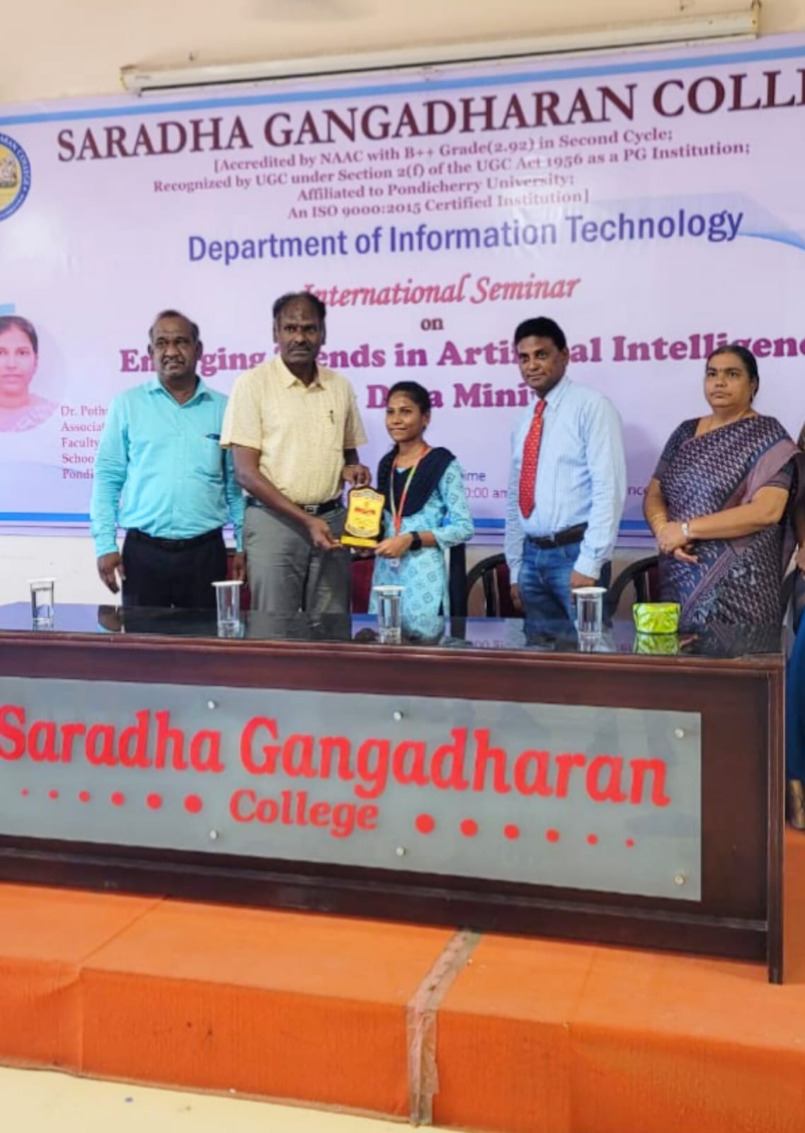 On 25.08.2023,Ms. Monika, III BCA, won I prize in International Seminar